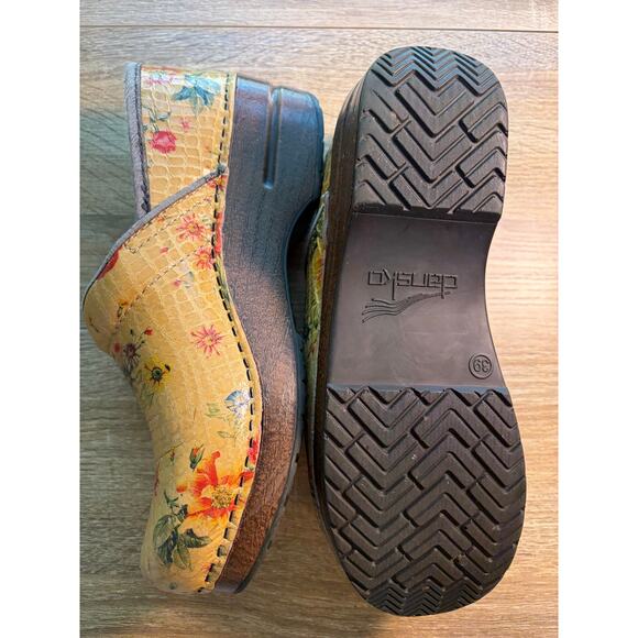 Dansko XP Clogs with Multicolor Floral Size Ladies US 8.5 EUR 39 - Picture 4 of 8